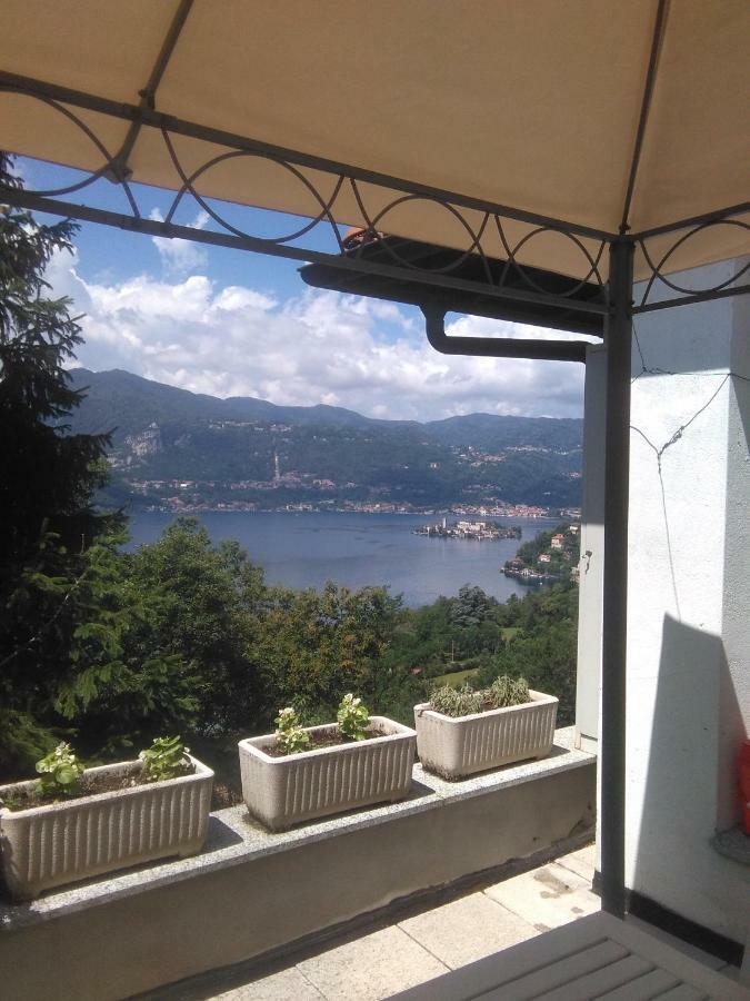 Terrazza Sul Lago Ameno Eksteriør billede