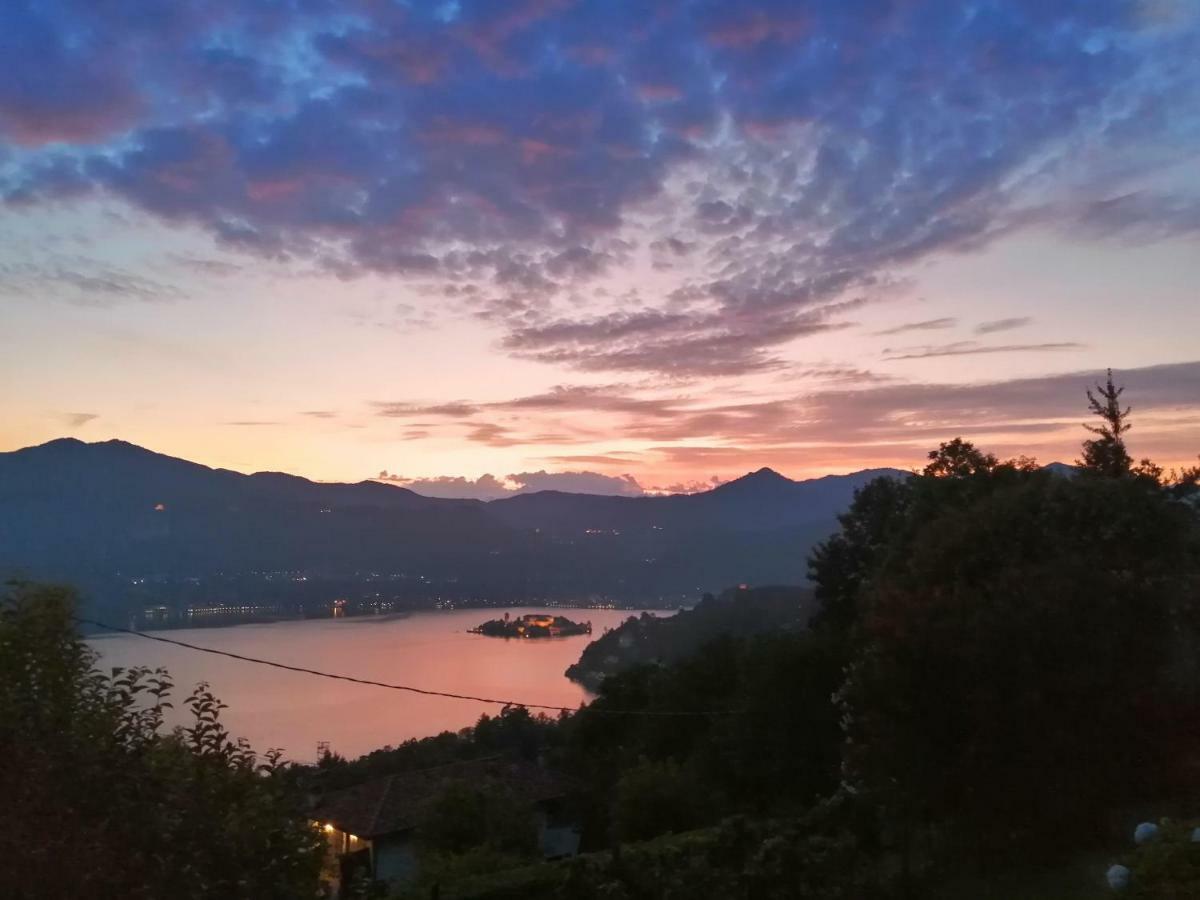 Terrazza Sul Lago Ameno Eksteriør billede